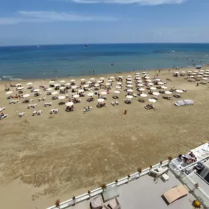beach-serenity-studio-on-makenzy.protaras-cy-hotels.com/