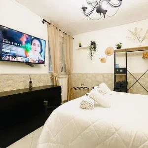 Casa Vacanza Gentileschi - Self Check-in Appartamento Napoli