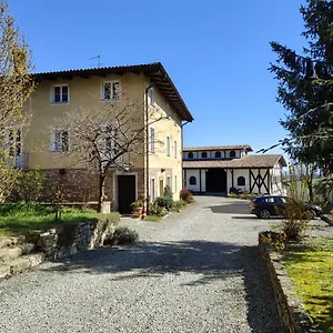 Luisa Alloggio per agriturismo Ziano Piacentino